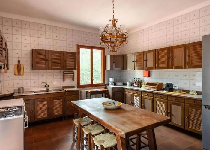 בית נופש With Pool, 15min To