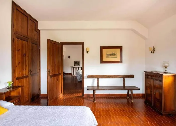 With Pool, 15min To *